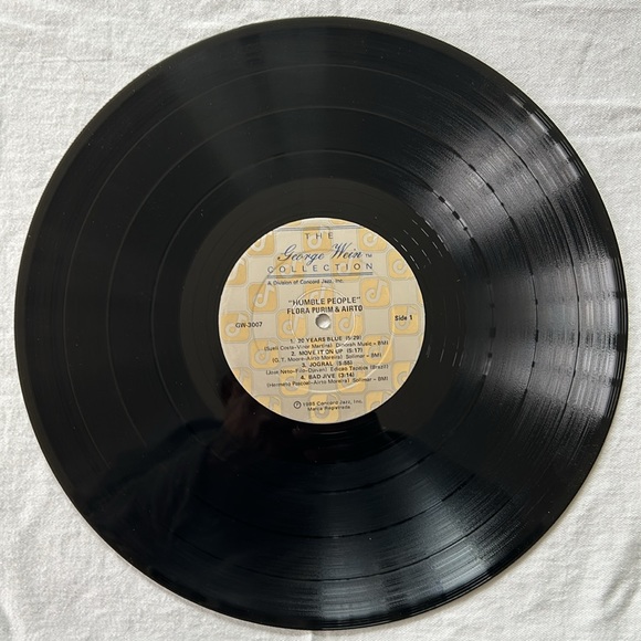 Vintage Vinyl - FLORA PURIM AND AIRTO - HUMBLE PEOPLE - Picture 2 of 4